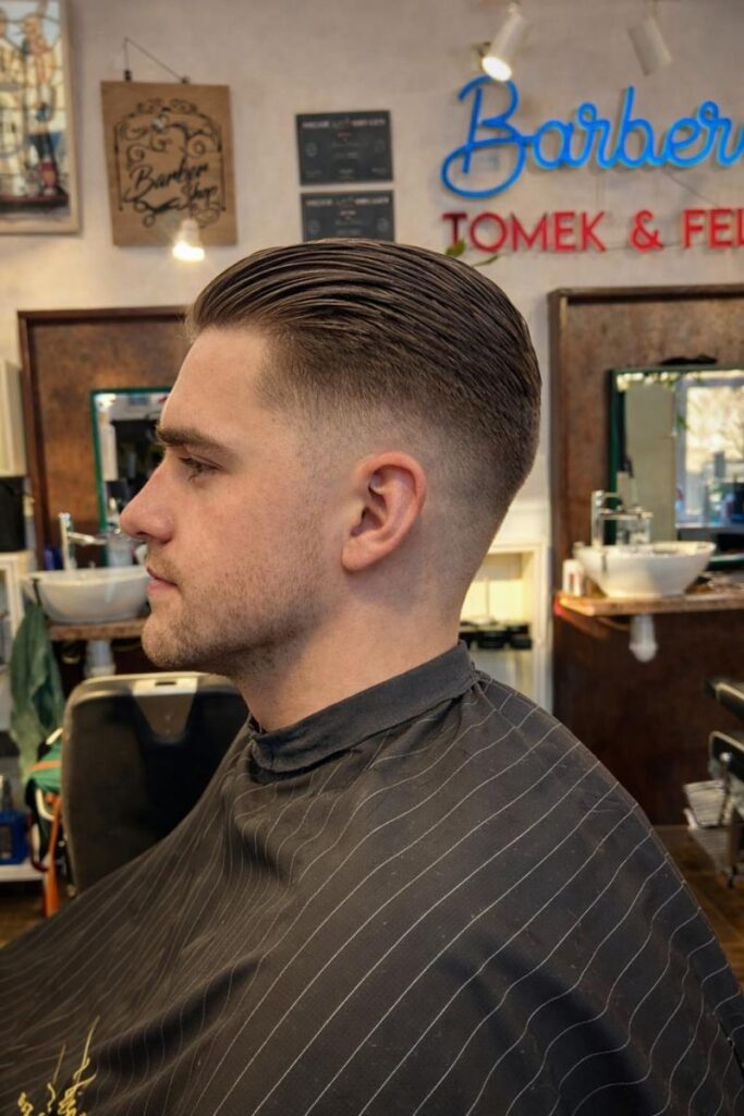 dobry fryzjer męski w bolesławcu, modna fryzura dla mężczyzny